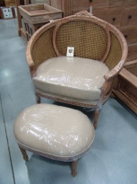 Křeslo Berenge s taburetem