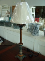 Lampa stolní, kovová  zdobená