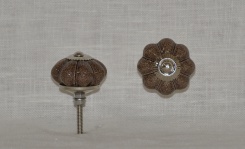 Porcelánová úchytka, hnědá s linkou, průměr 40mm