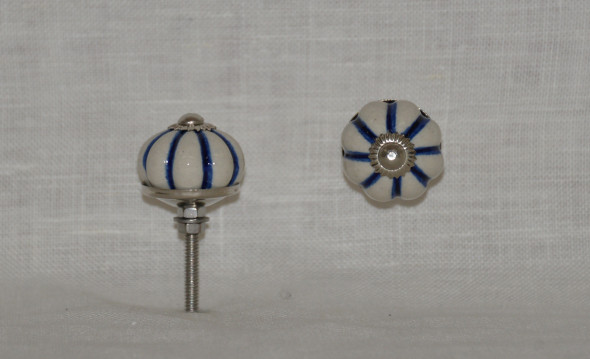 Porcelánová úchytka, modré pruhy, průměr 30mm
