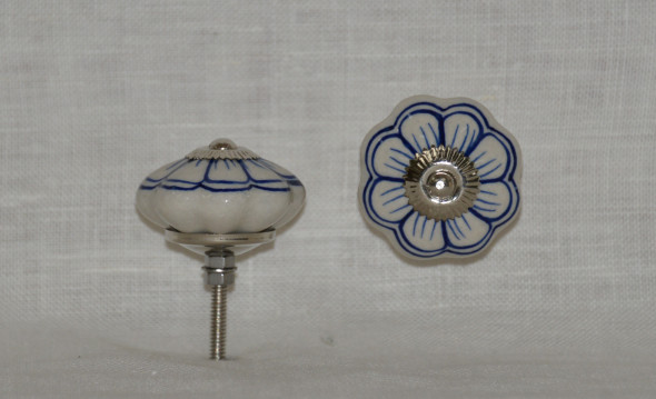 Porcelánová úchytka, modrý květ, průměr 45mm