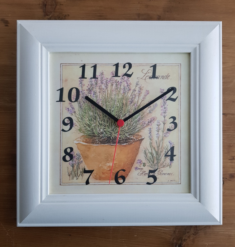 Hodiny 20x20, levandule, rám bílý s patinou